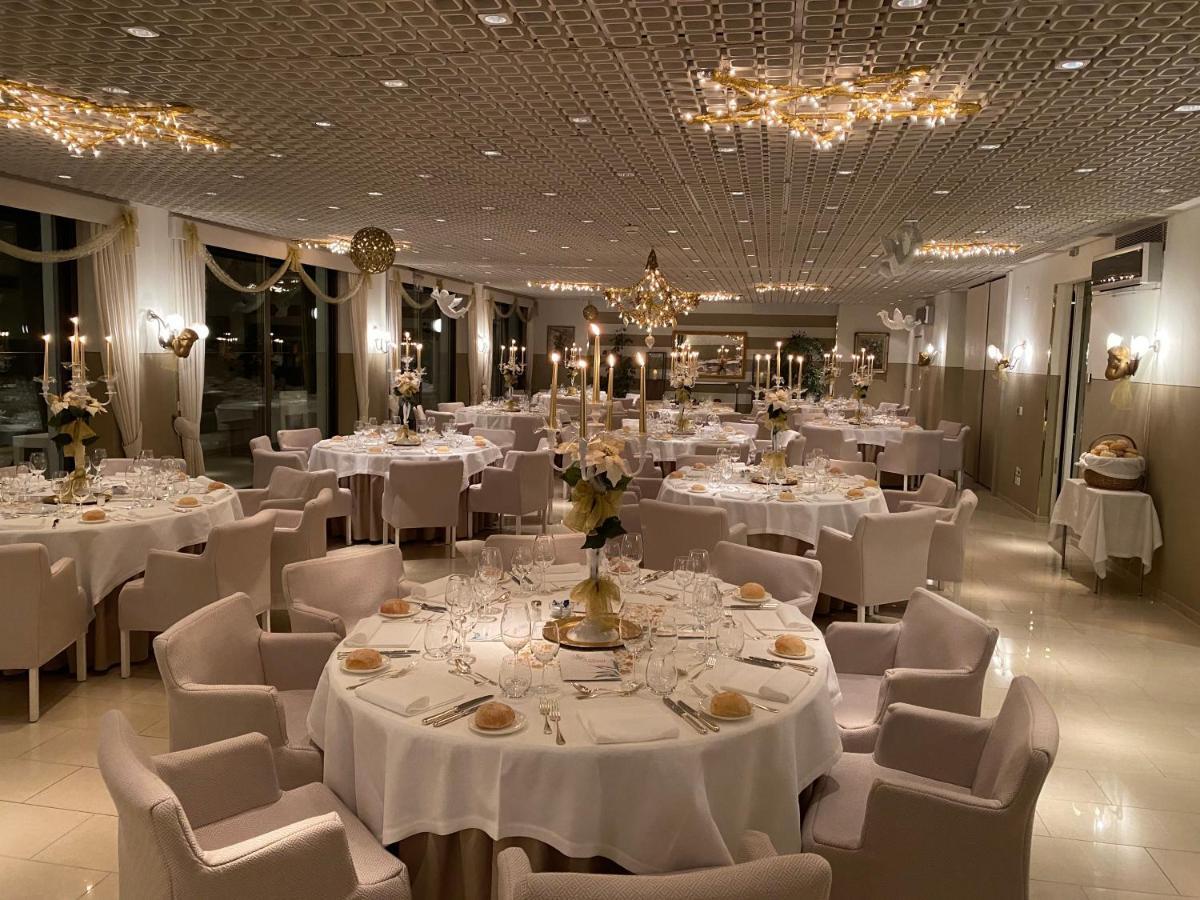 Hotel Аскона Екстер'єр фото